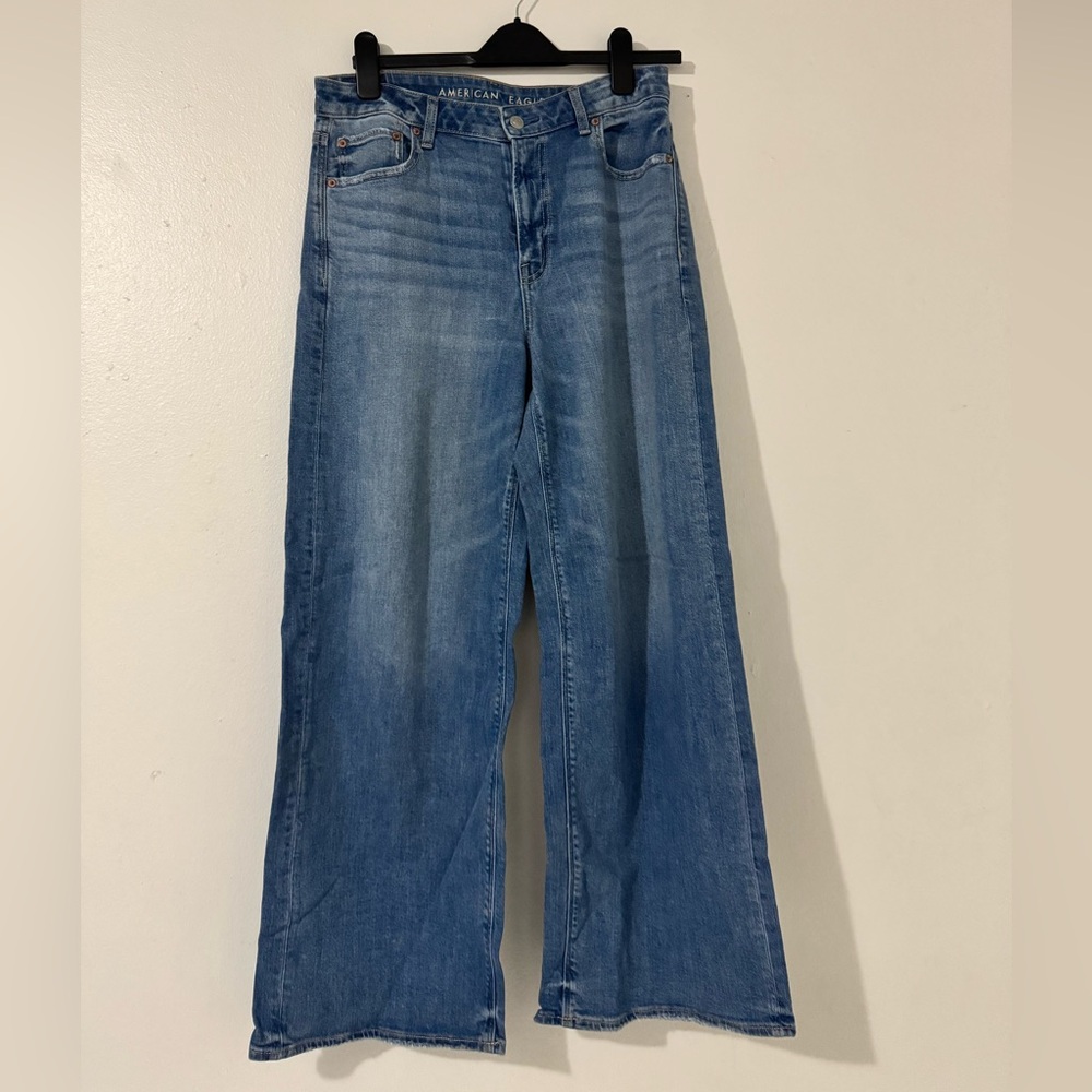 American Eagle Wide Leg High Rise Jeans